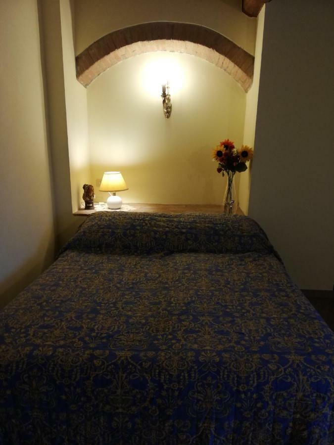 הוילה סן ג'ימיניאנו Agriturismo Le Rote מראה חיצוני תמונה